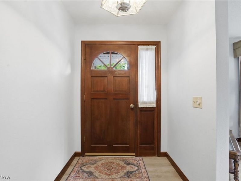 1965 Dunzweiler Drive, Zanesville, OH 43701 Photo 3