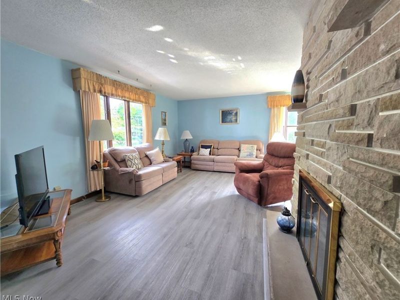 1965 Dunzweiler Drive, Zanesville, OH 43701 Photo 5