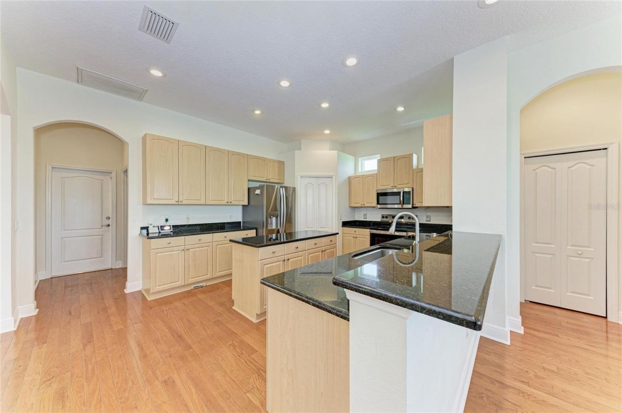 5605 Lake Paddock Circle, Parrish, FL 34219 Photo