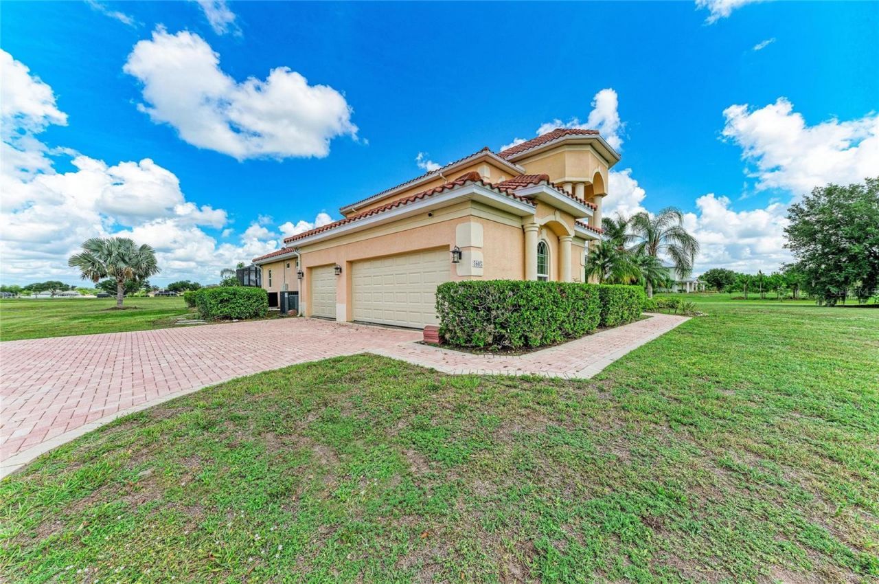 5605 Lake Paddock Circle, Parrish, FL 34219 Photo
