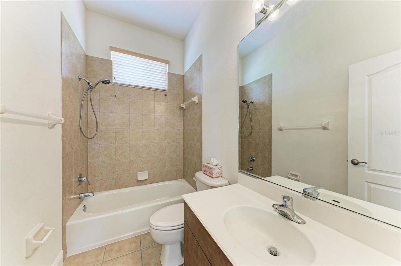 5605 Lake Paddock Circle, Parrish, FL 34219 Photo
