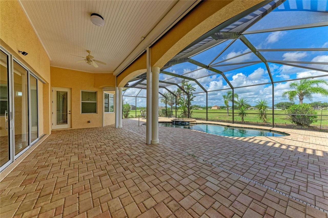 5605 Lake Paddock Circle, Parrish, FL 34219 Photo