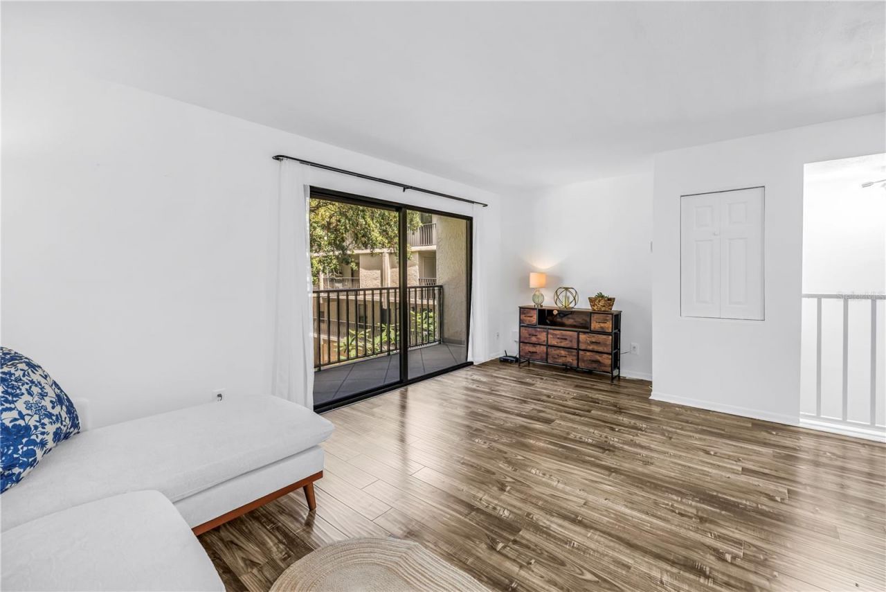 105 4th Avenue Ne, Unit 220, Saint Petersburg, FL 33701 Photo
