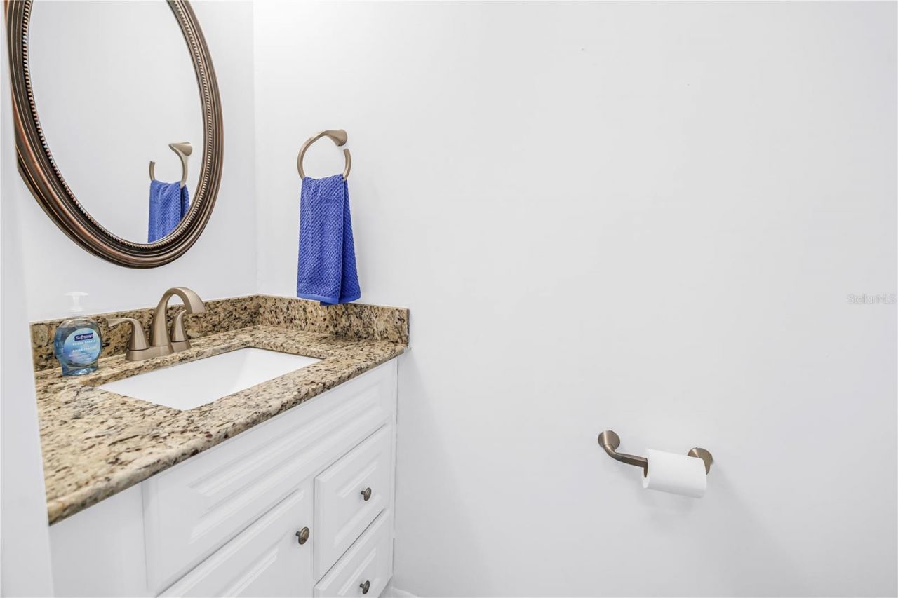 105 4th Avenue Ne, Unit 220, Saint Petersburg, FL 33701 Photo