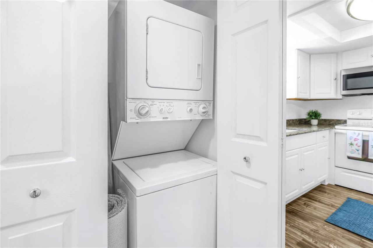 105 4th Avenue Ne, Unit 220, Saint Petersburg, FL 33701 Photo