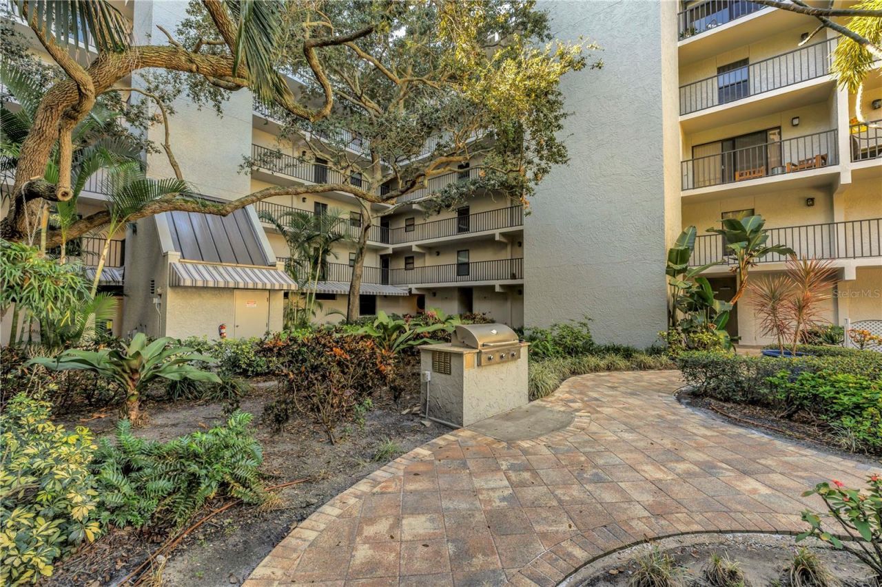 105 4th Avenue Ne, Unit 220, Saint Petersburg, FL 33701 Photo