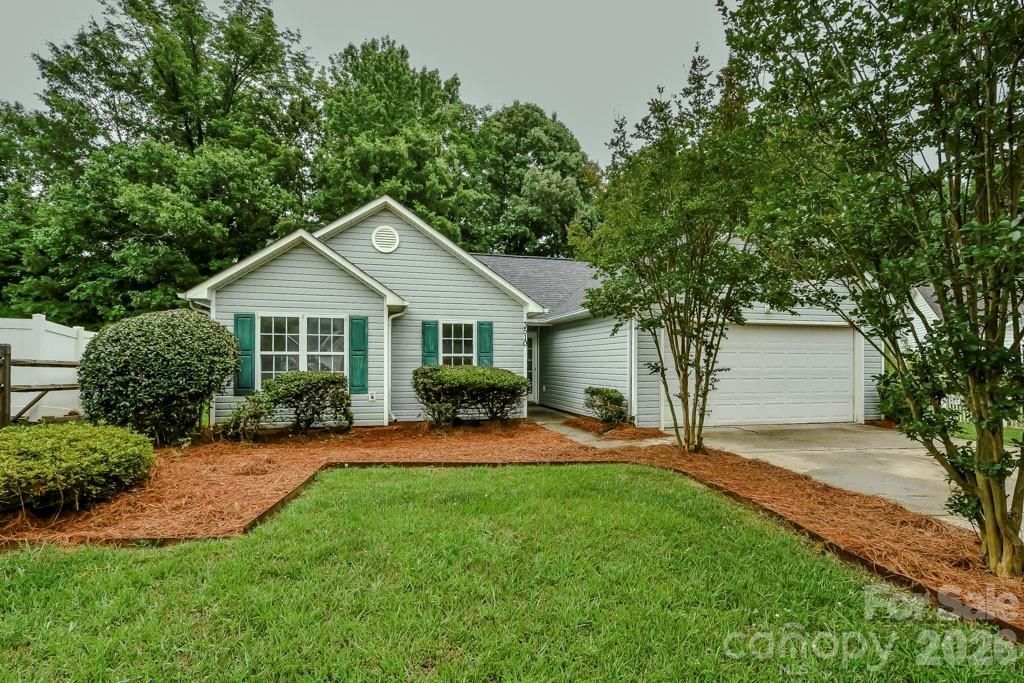 3510 Tracy Glenn Court, Charlotte, NC 28269 Main Photo