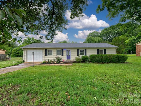 109 Oxford Street, Shelby, NC 28152