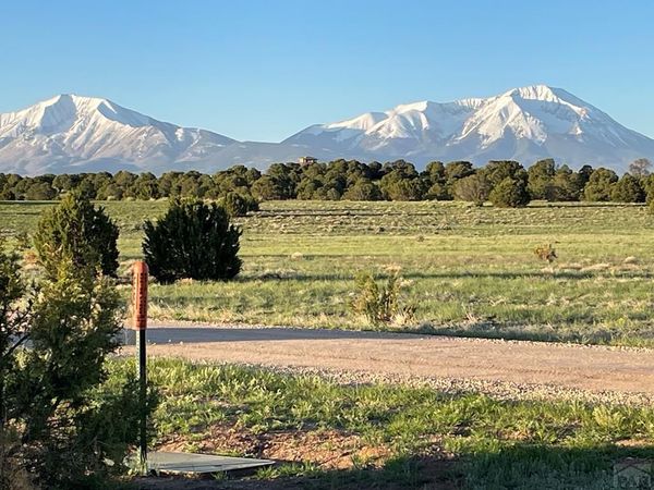 87 Comanche Dr, Walsenburg, CO 81089