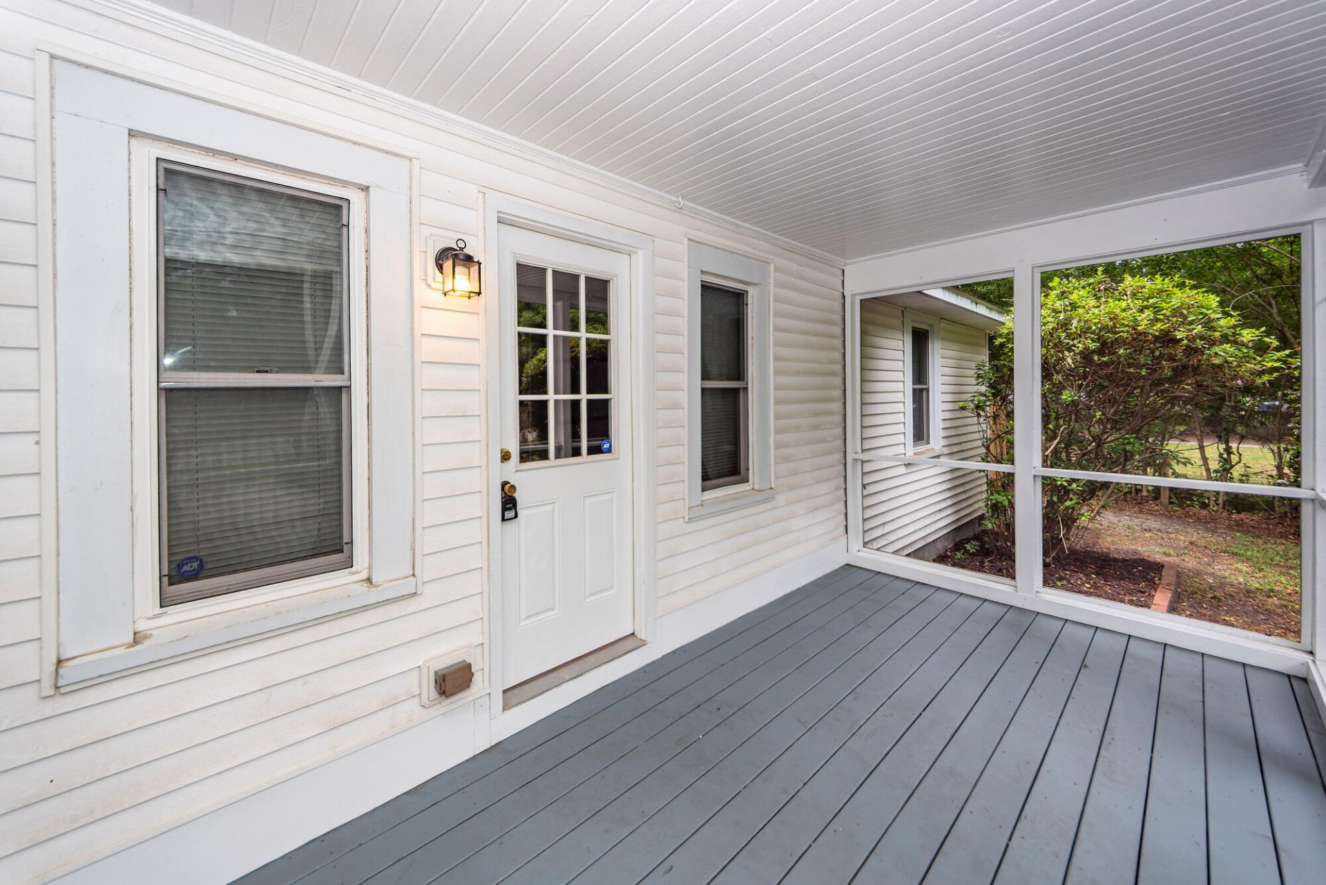 1621 Poinsettia Road Photo 4