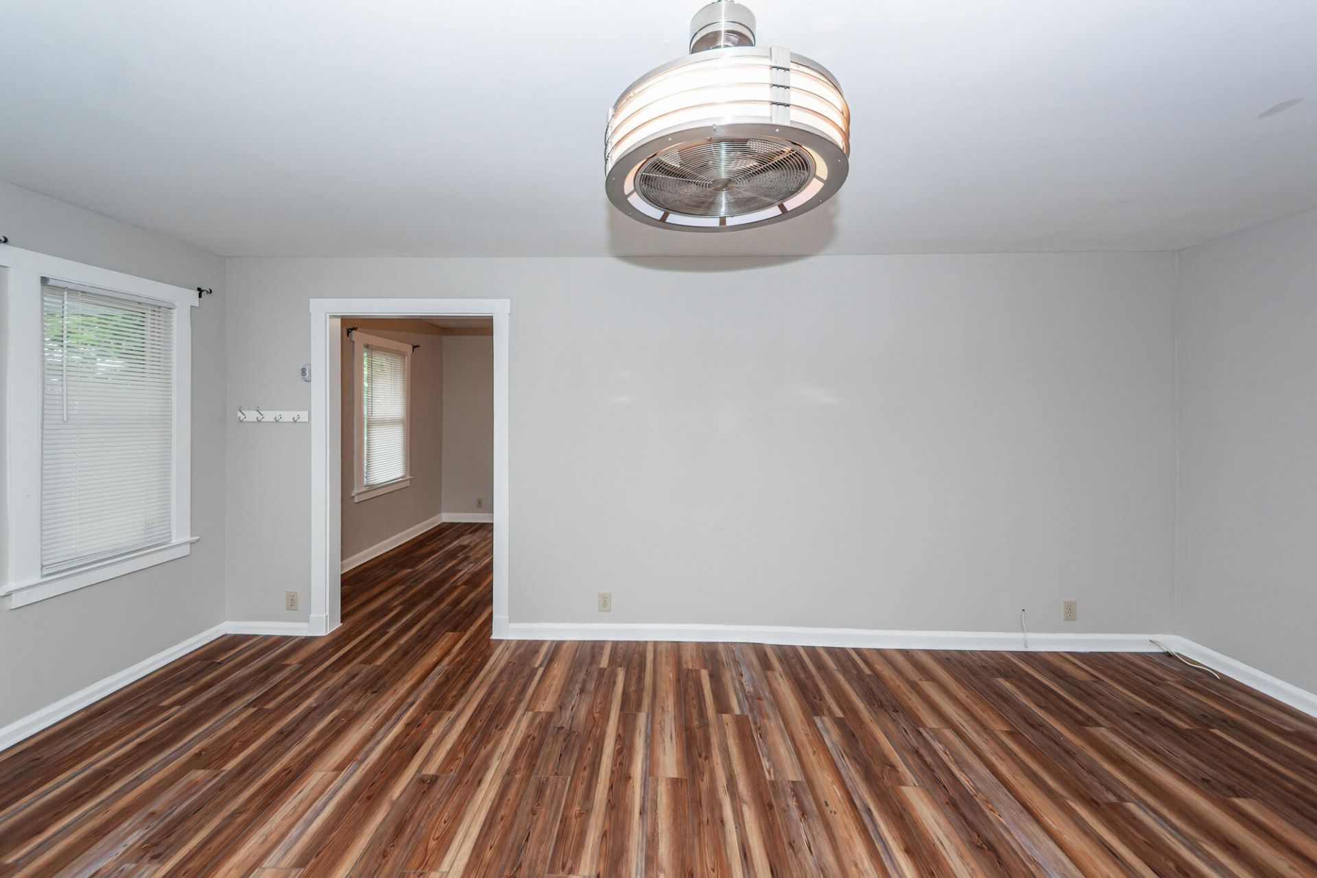 1621 Poinsettia Road Photo 9