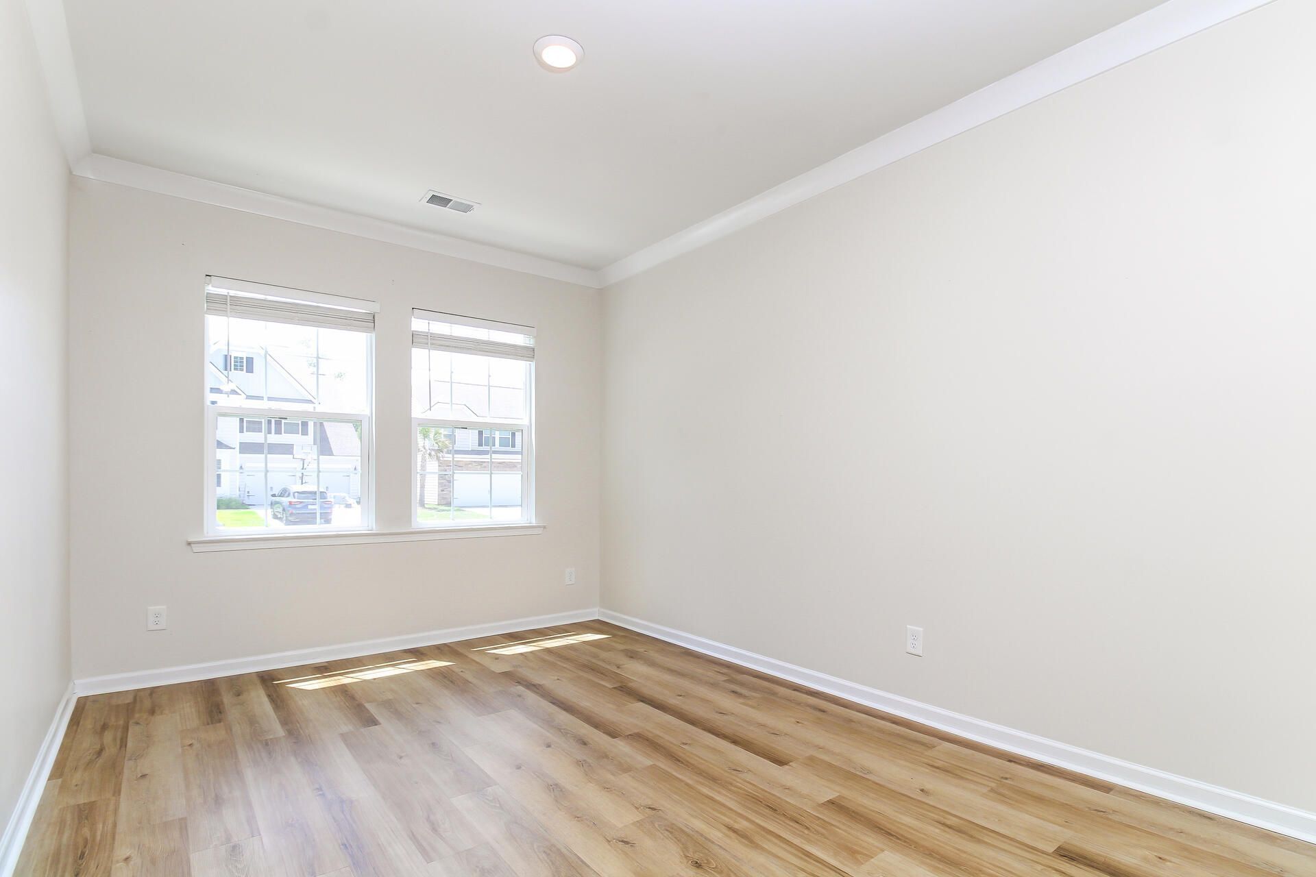 1006 Mossy Rock Drive Photo 19