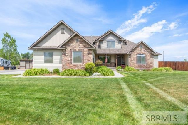 612 Island Street, Rexburg, ID 83440 Main Photo