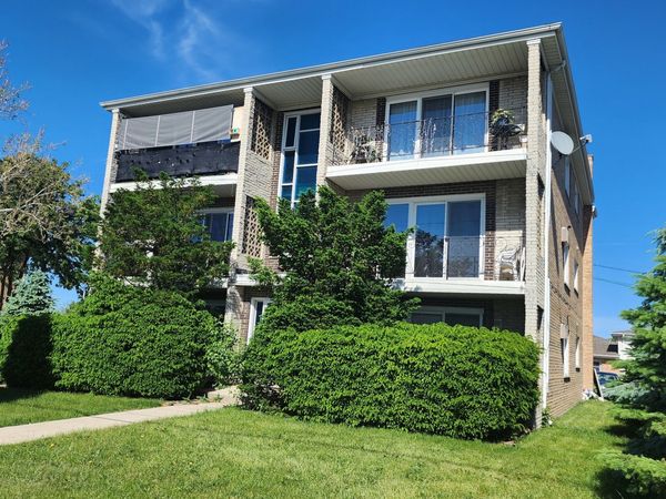 8125 S Roberts Road , Bridgeview, IL 60455