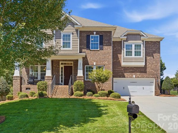 396 E Waterlynn Road, Mooresville, NC 28115