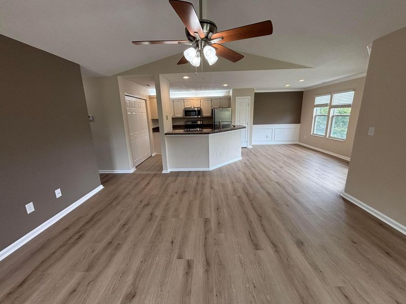 3516 Fishinger Mill Drive, Hilliard, OH 43026 Photo 3