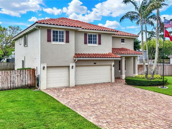 1730 NW 21st St, Homestead, FL 33030