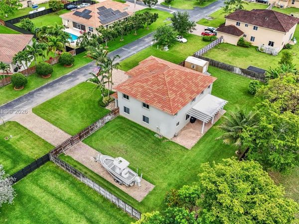 1730 NW 21st St, Homestead, FL 33030
