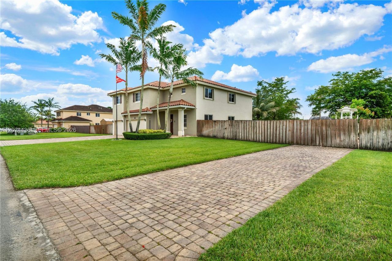 1730 NW 21st St, Homestead, FL 33030 Photo