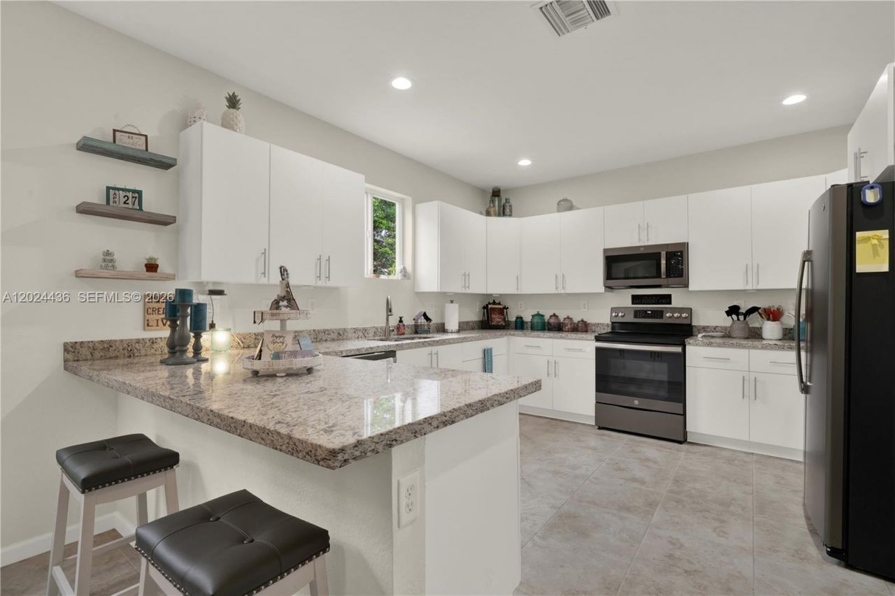 1730 NW 21st St, Homestead, FL 33030 Photo