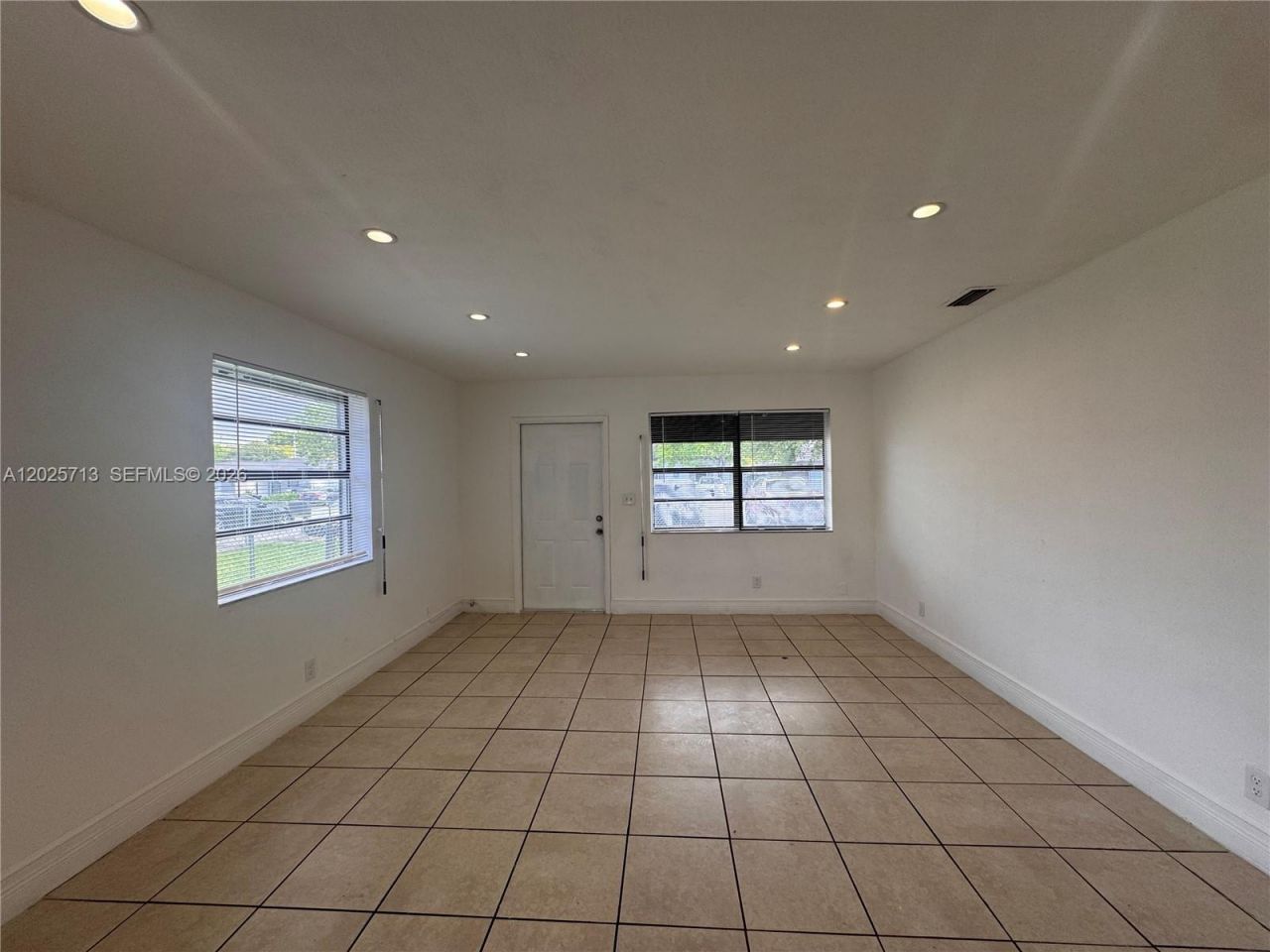 407 NW 7th Ct , Unit N, Hallandale Beach, FL 33009 Photo