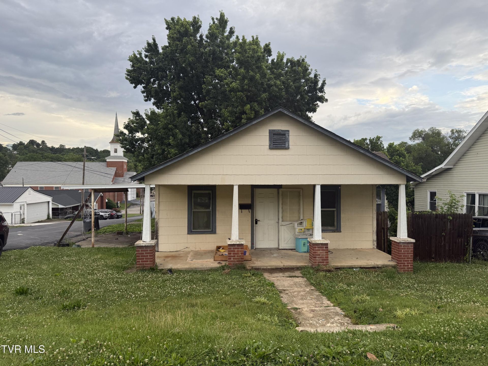 225 Lynn Avenue, Kingsport, TN 37665 Main Photo