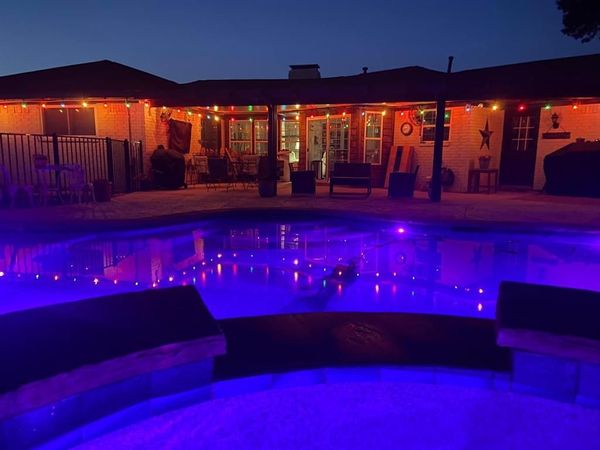 105 Elm Drive, Oak Leaf, TX 75154
