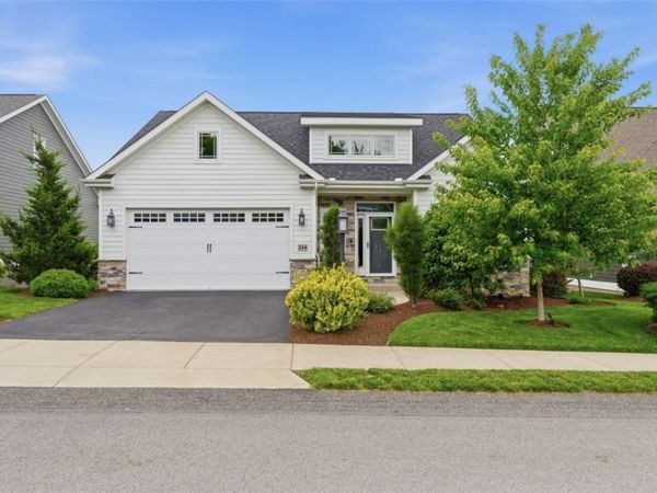 214 Maid Marion Ln, Canonsburg, PA 15317