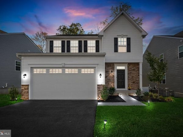 58 OAKWOOD BOULEVARD , HAMPTON, NJ 08827
