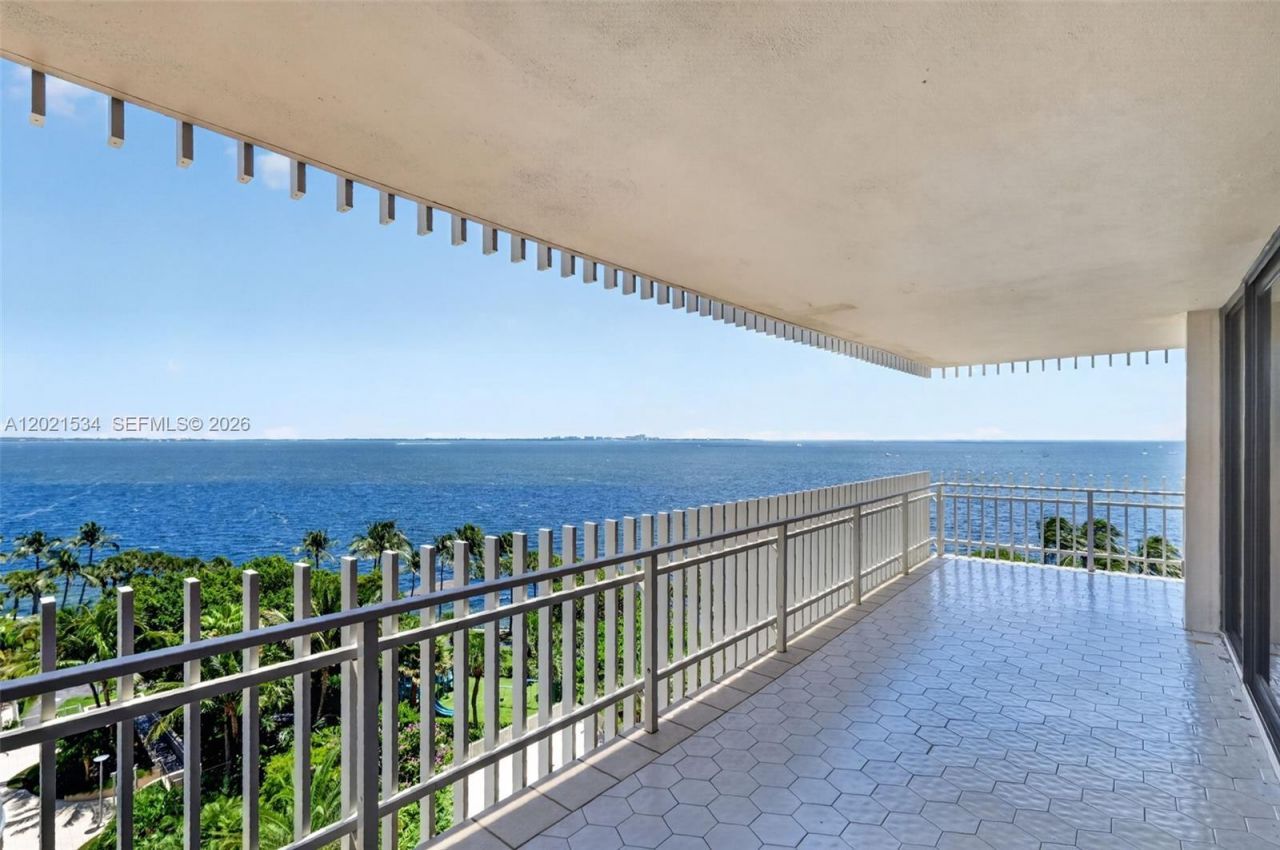 2 Grove Isle Dr, Unit B801-802, Miami, FL 33133 Photo