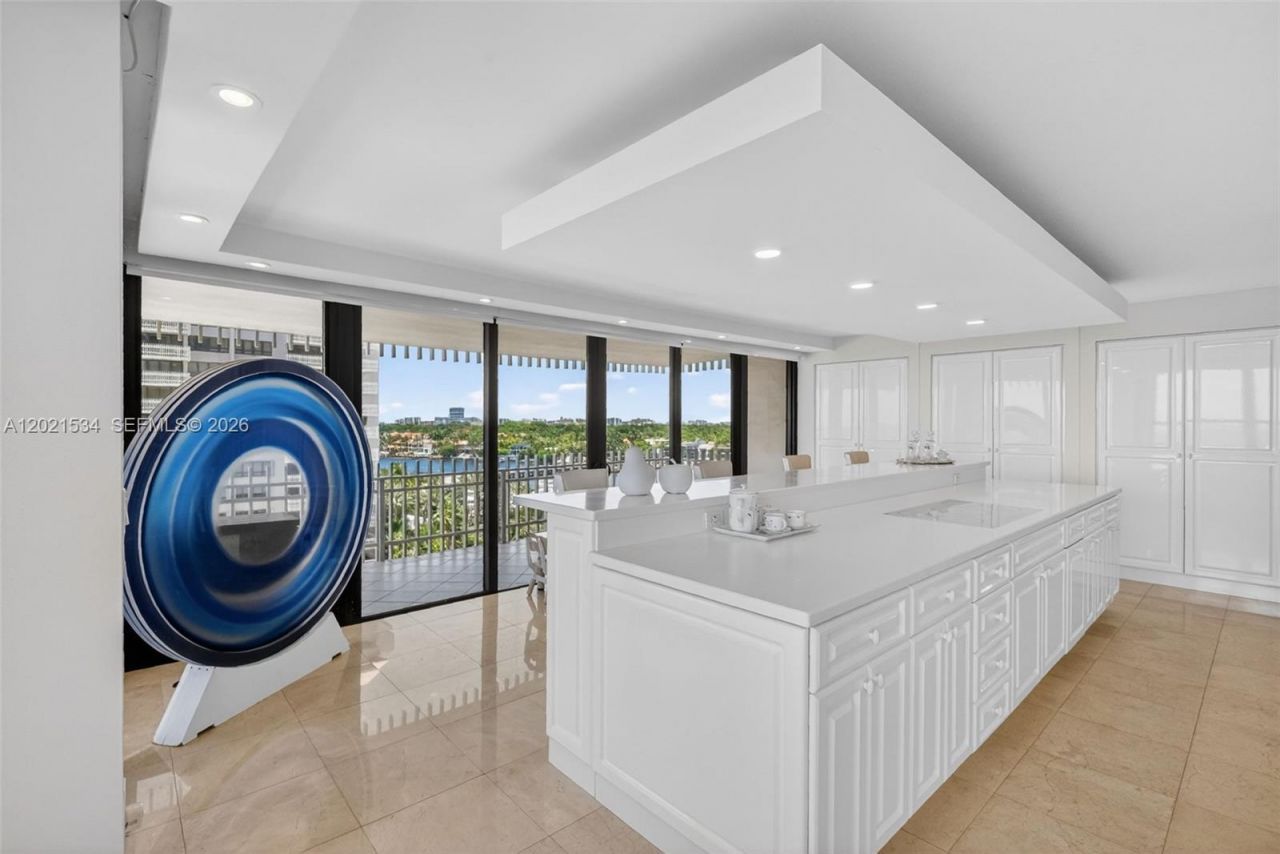 2 Grove Isle Dr, Unit B801-802, Miami, FL 33133 Photo