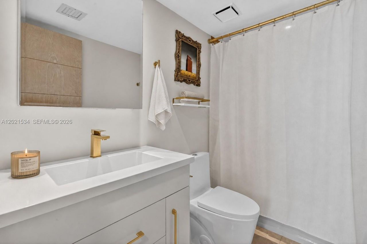 2 Grove Isle Dr, Unit B801-802, Miami, FL 33133 Photo