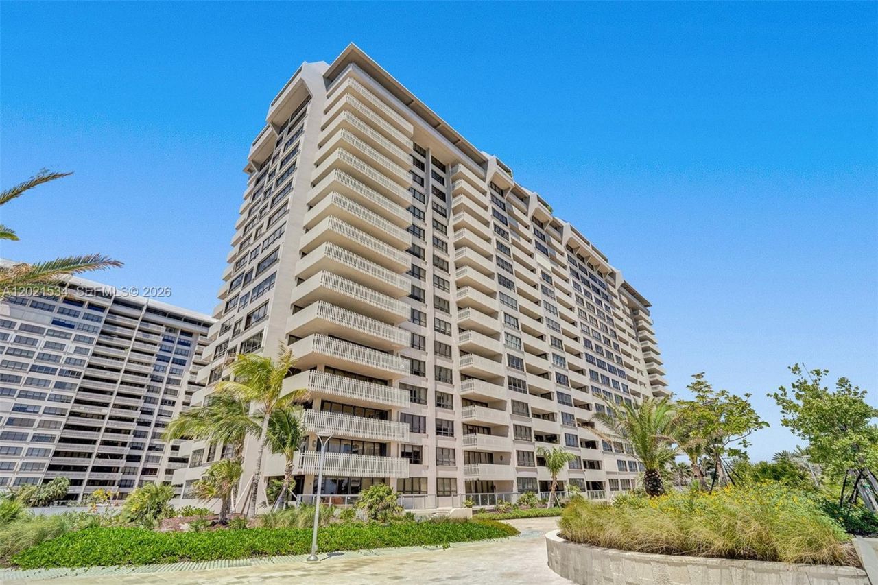 2 Grove Isle Dr, Unit B801-802, Miami, FL 33133 Photo