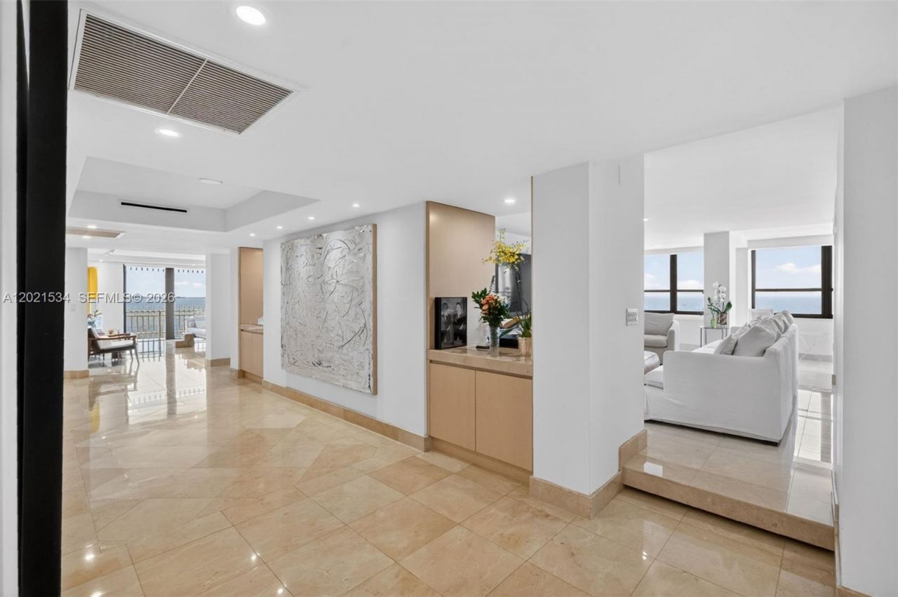 2 Grove Isle Dr, Unit B801-802, Miami, FL 33133 Photo