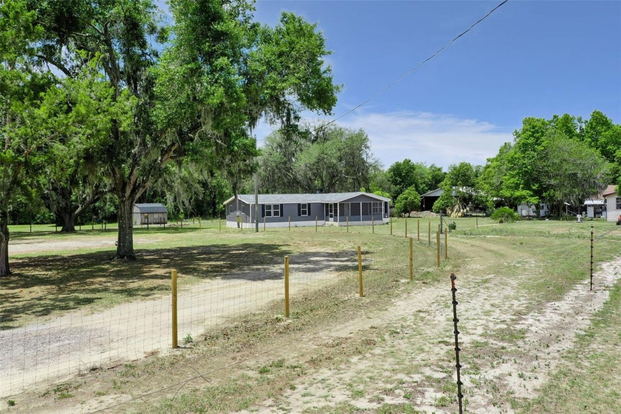 2484 Gator Lane , Groveland, FL 34736 Photo