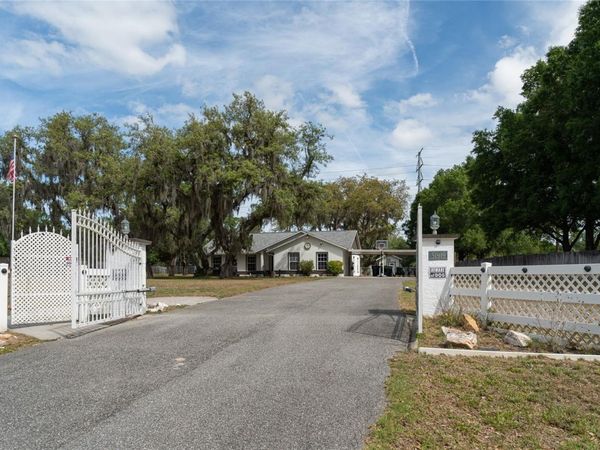 31919 HEDGEROW DRIVE , WESLEY CHAPEL, FL 33543