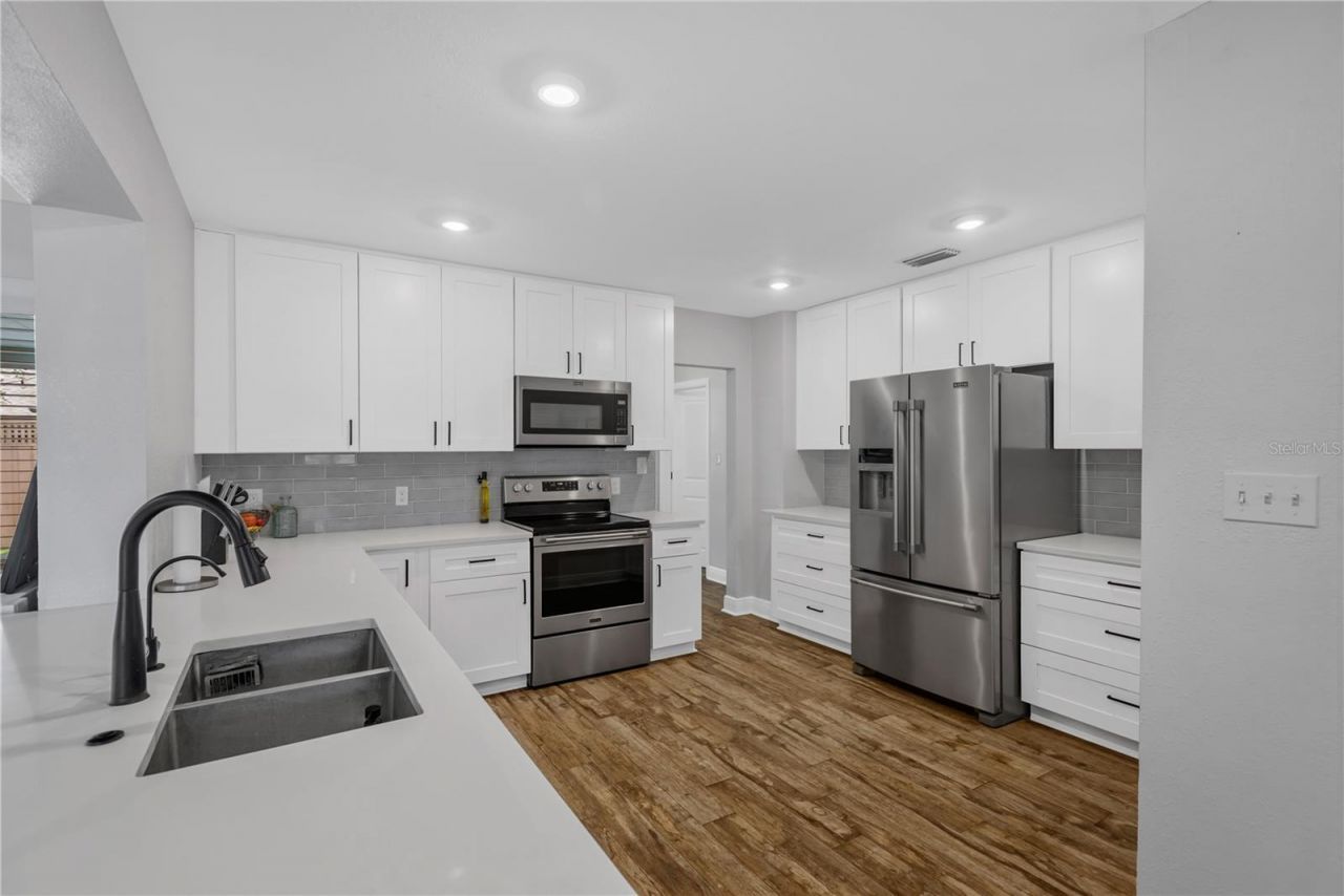 1306 30th Street W, Bradenton, FL 34205 Photo
