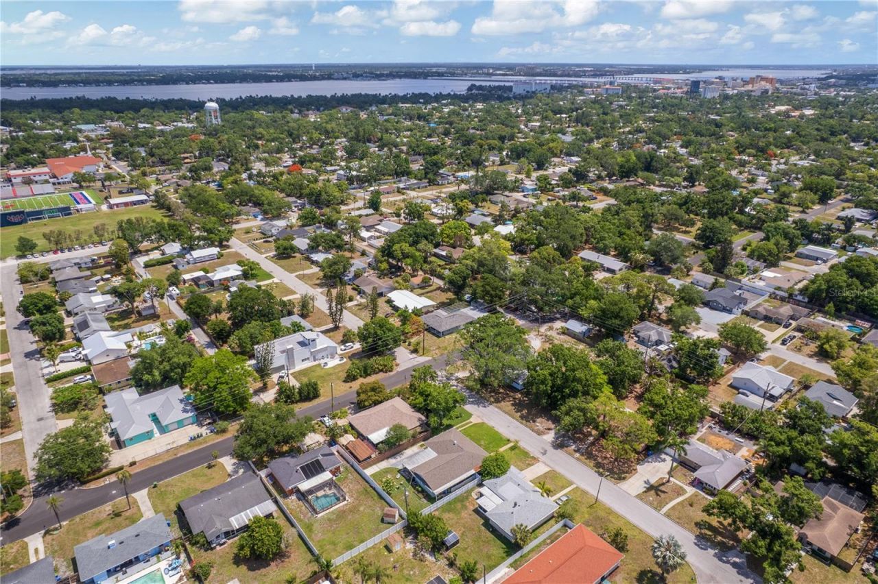 1306 30th Street W, Bradenton, FL 34205 Photo
