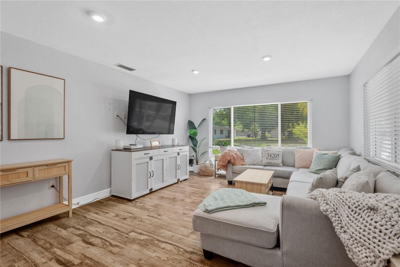 1306 30th Street W, Bradenton, FL 34205 Photo