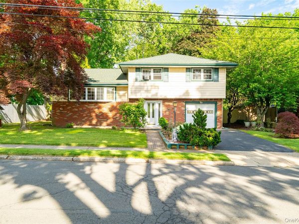 2 Forest Knoll Drive, Suffern, NY 10901