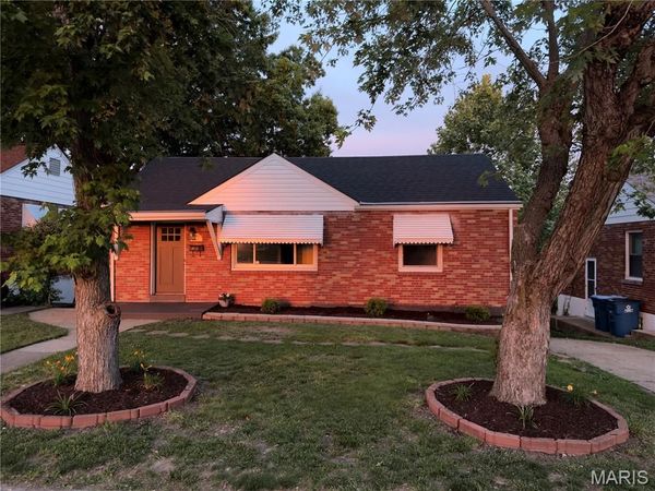 2170 Telegraph Road , St Louis, MO 63125