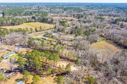 117 Roberts Road photo 4