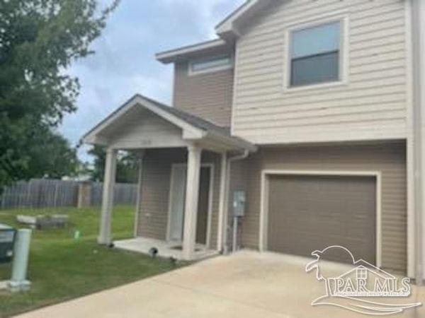 3512 Mossy Oak Villas Cir, Pensacola, FL 32514