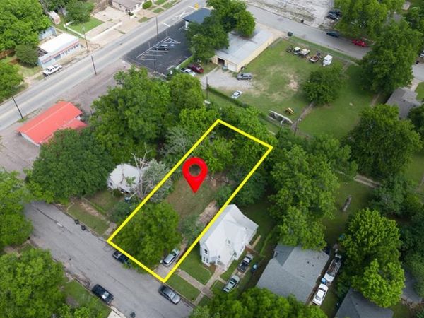 717 W Day Street, Denison, TX 75020