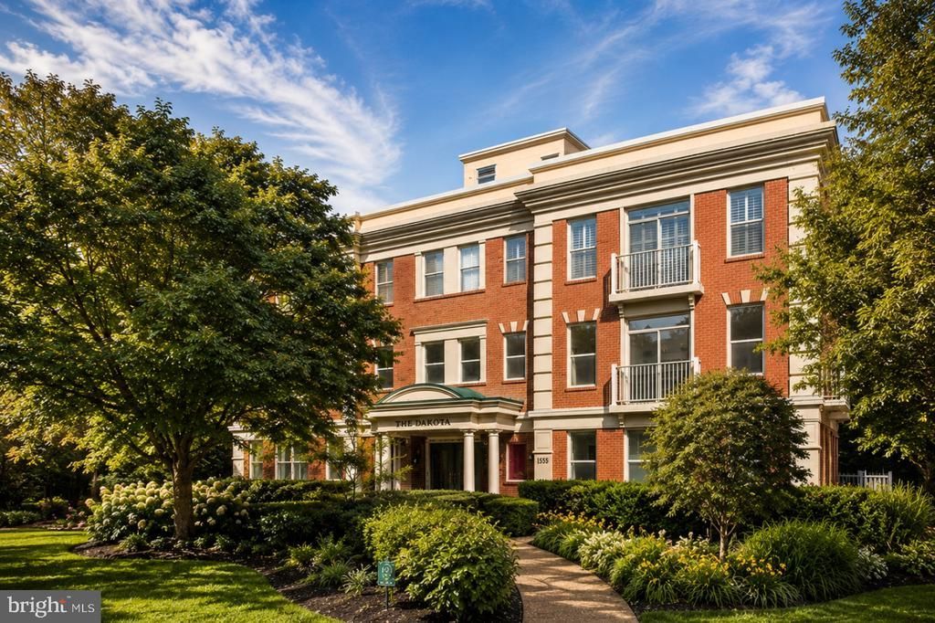 1555 N COLONIAL TERRACE, ARLINGTON, VA 22209