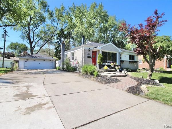 29505 Minton Street, Livonia, MI 48150