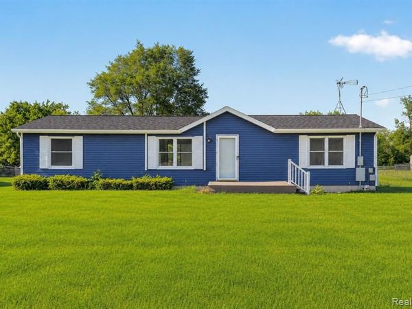 4050 Thompson Road , Fenton Twp, MI 48451
