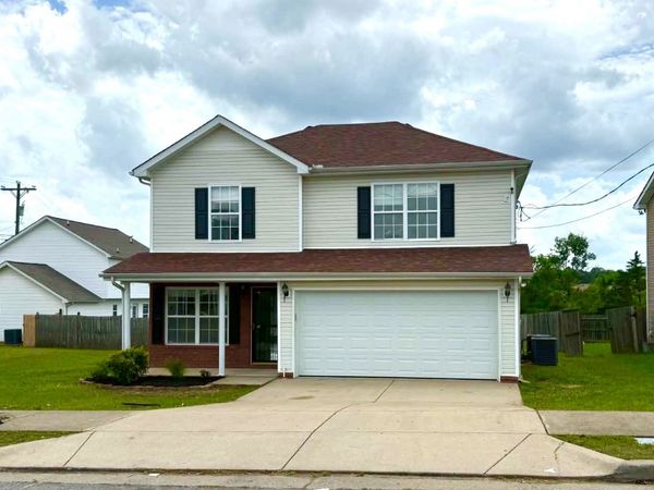 905 Harvest Grove Dr, Antioch, TN 37013