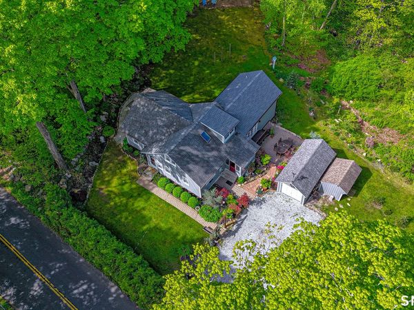 471 Newtown, Redding, CT 06896