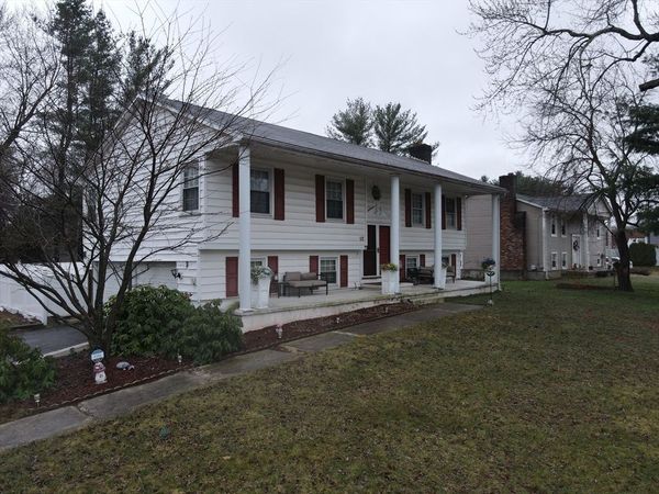 117 Silver St, Agawam, MA 01001